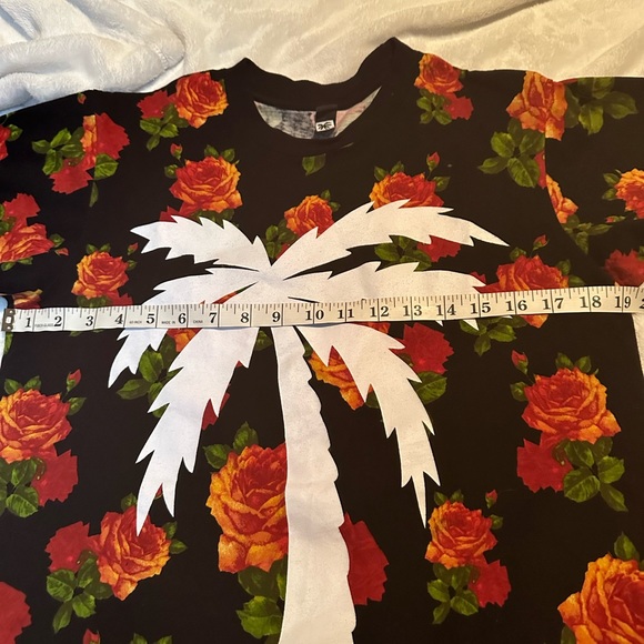 ♥️ Blvd Men’s Black/Red Palm Trees Graphics T-Shirt - Picture 4 of 8
